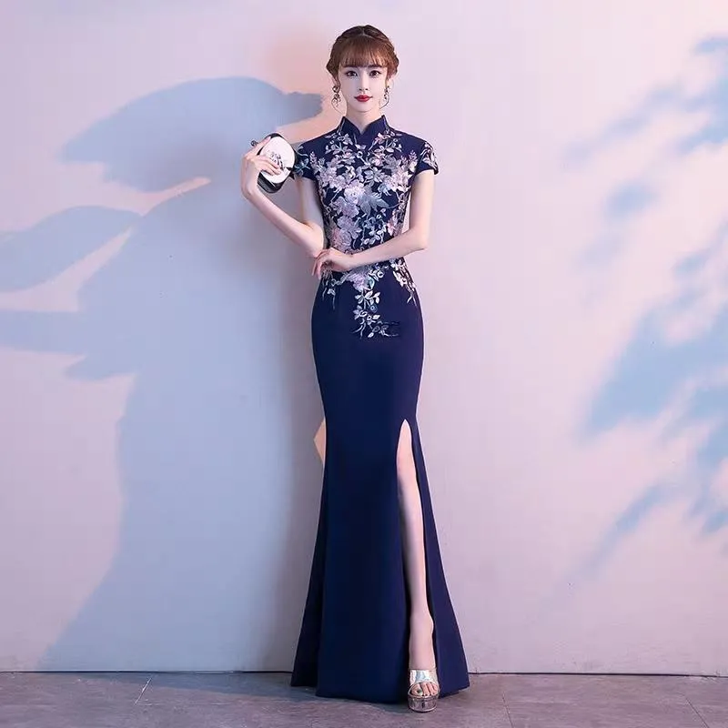 Banquet evening dress female 2019 new noble host fishtail slim high-end Chinese temperament cheongsam dress