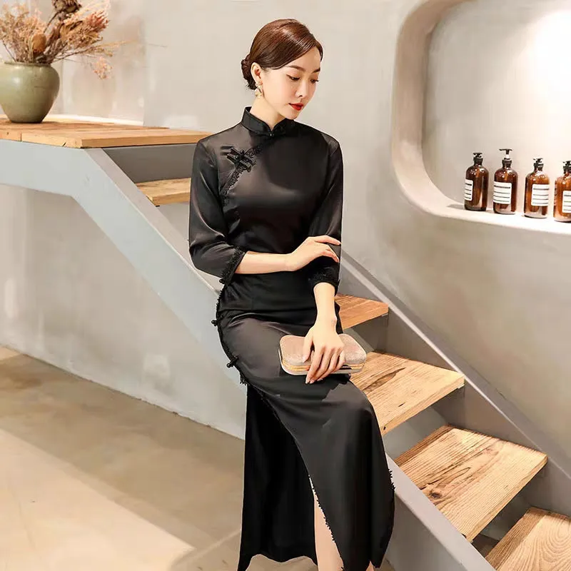 Black etched long-sleeved cheongsam 2019 autumn new young girl temperament elegant daily Chinese style long dress