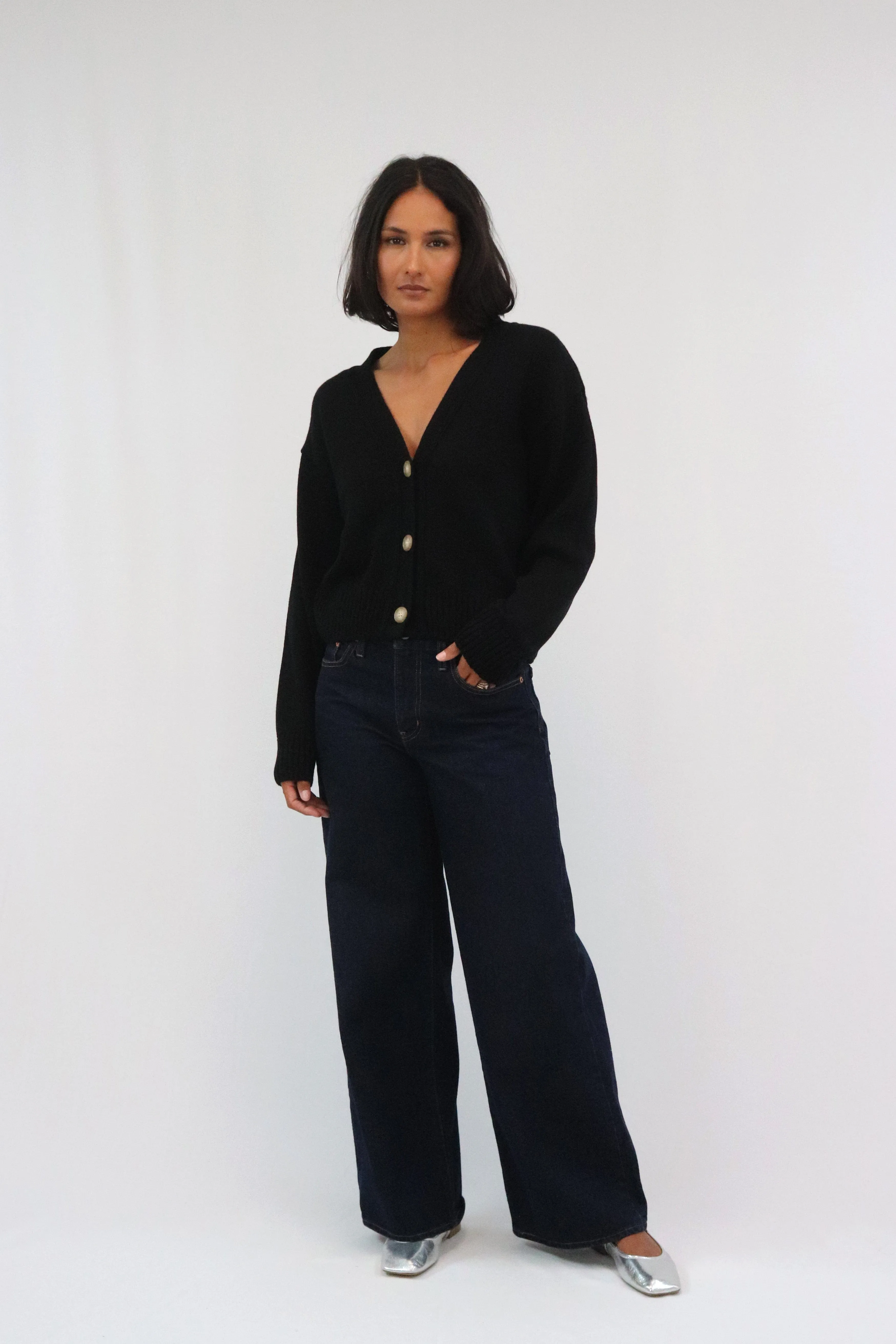 Tatāno Phoebe Cardi Black